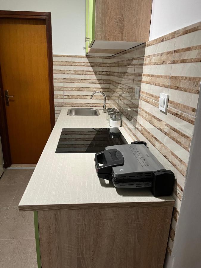 Apartma Sunny Apartment Izola Bagian luar foto